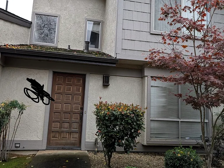 6239 Ackland Ct — Photo 1