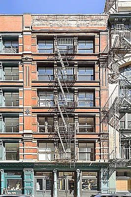 1st image of 158 Franklin St Floor 4