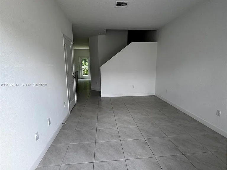 4860 Dillion St #4860 — Photo 6
