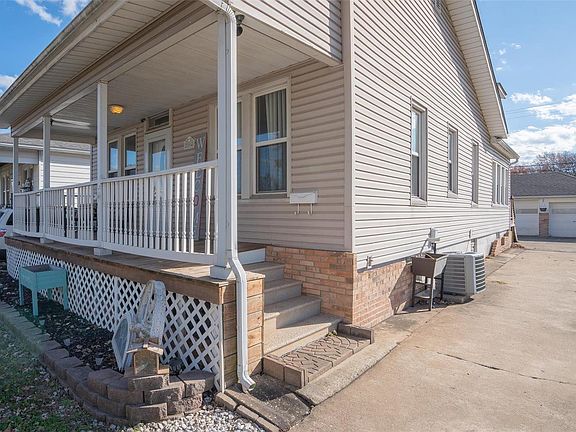 5th image of 2804 Washington Ave