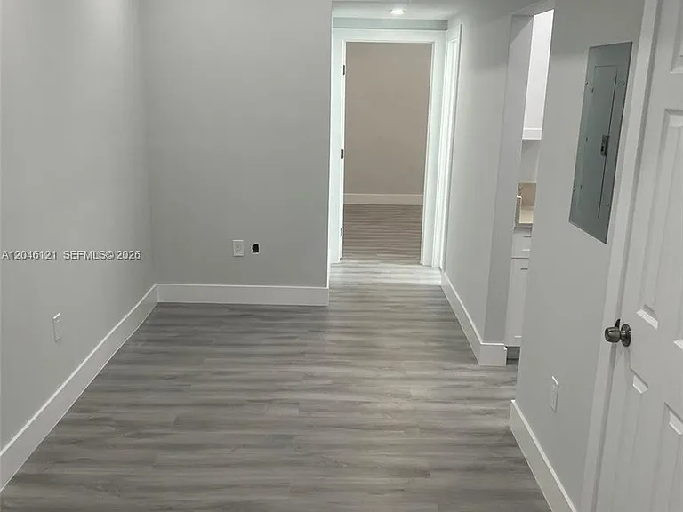 1450 SW 4th St #2 — Photo 8