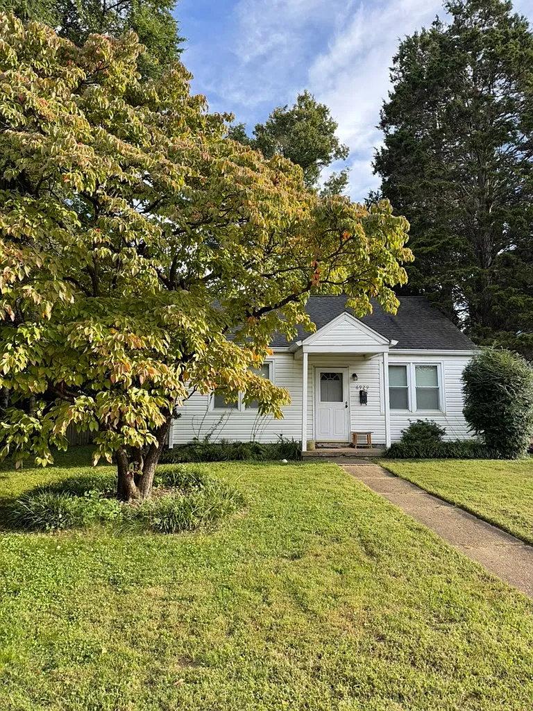 2 bed, $2,650 — Photo 2