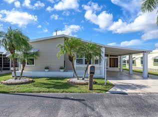 9062 Flamingo Cir, North Fort Myers, FL 33903