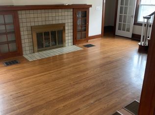 126 Erie Rd, Columbus, OH 43214