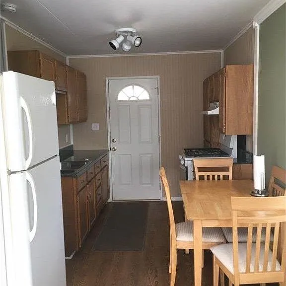 7 Allen Ln — Photo 10