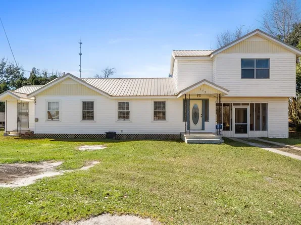 539 S 2nd St, Wewahitchka, FL 32465