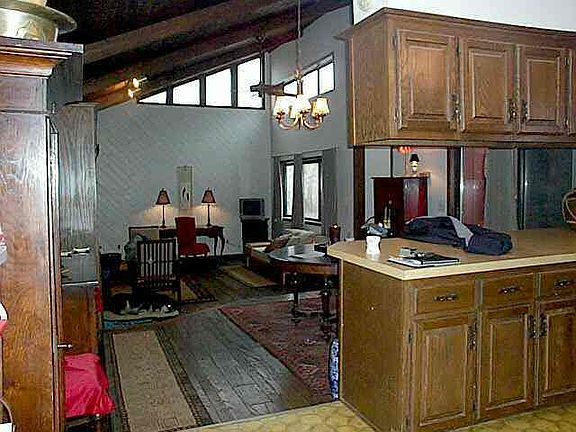 3rd image of 6915 N Rushwood Cir