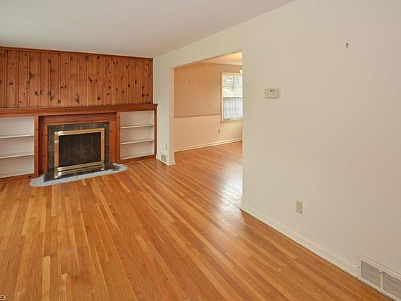 4th image of 23537 Concord Dr