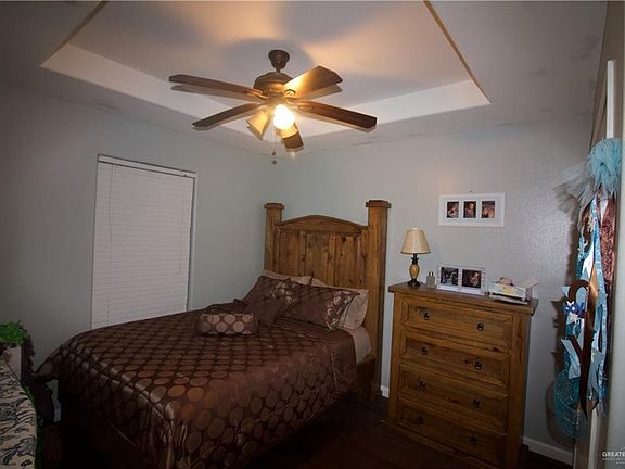 4th image of 4701 Sandpiper Ave