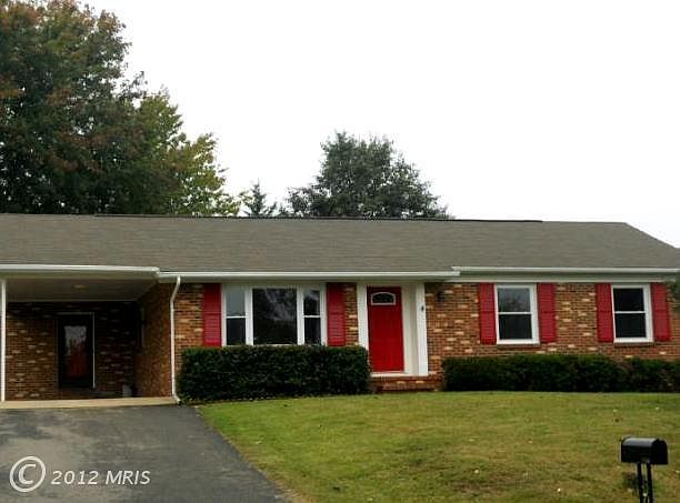 1st image of 1300 Dewberry Dr
