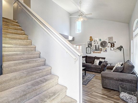 Entry way