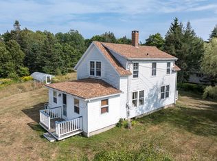 17 Hardys Hill Rd, Deer Isle, ME 04627