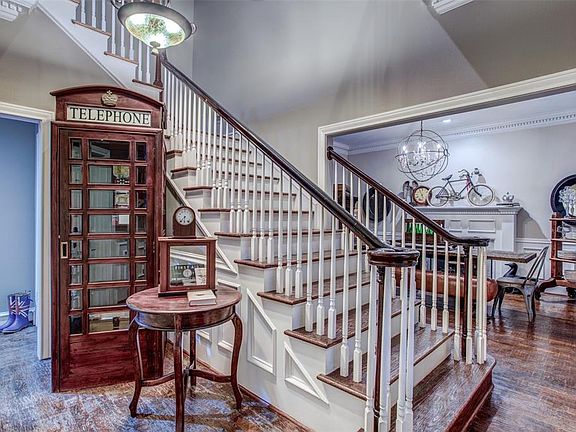 5th image of 590 Forest Oaks Ct