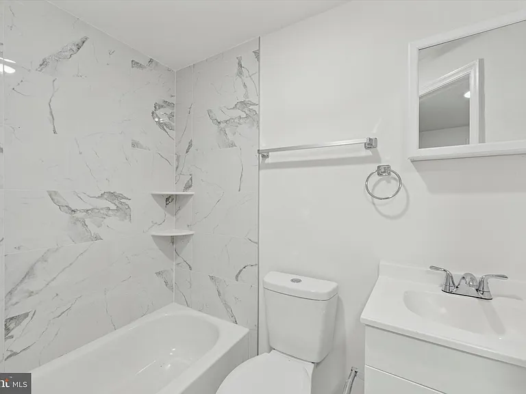 1626 N 17th St #302 — Photo 7