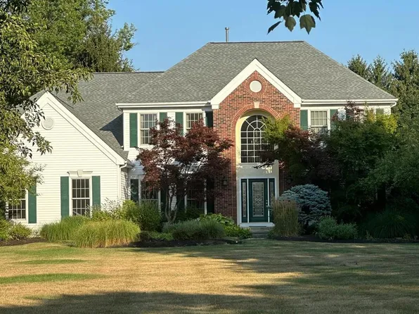 17 Brentwood Ln, Cranbury, NJ 08512