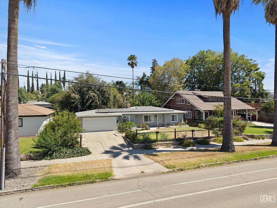 1st image of 907 W Olive Ave