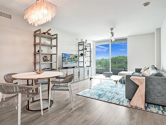 4th image of 700 E Boynton Beach Boulevard #406