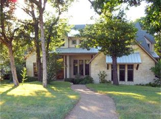 1637 Carriage Creek Dr, Desoto, TX 75115