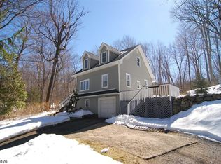 116 Camp Trl, Andover, NJ 07821