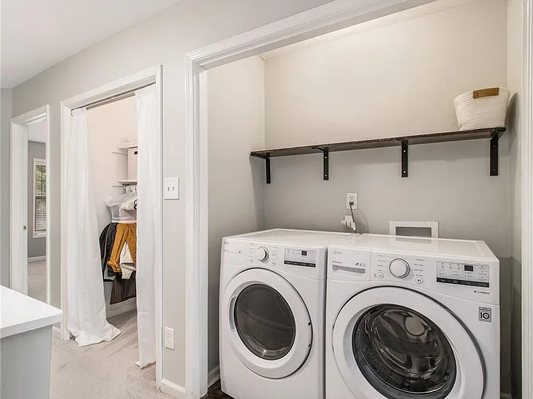 1196 Weatherstone Dr NE — Photo 11