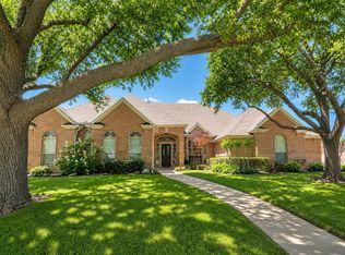 901 Glen Abbey Dr, Mansfield, TX 76063