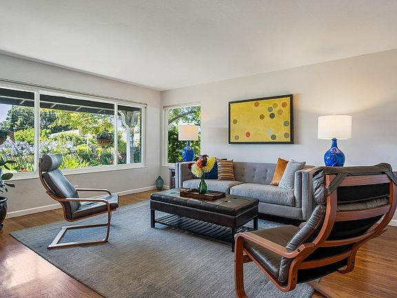 4th image of 514 Tamarack Drive