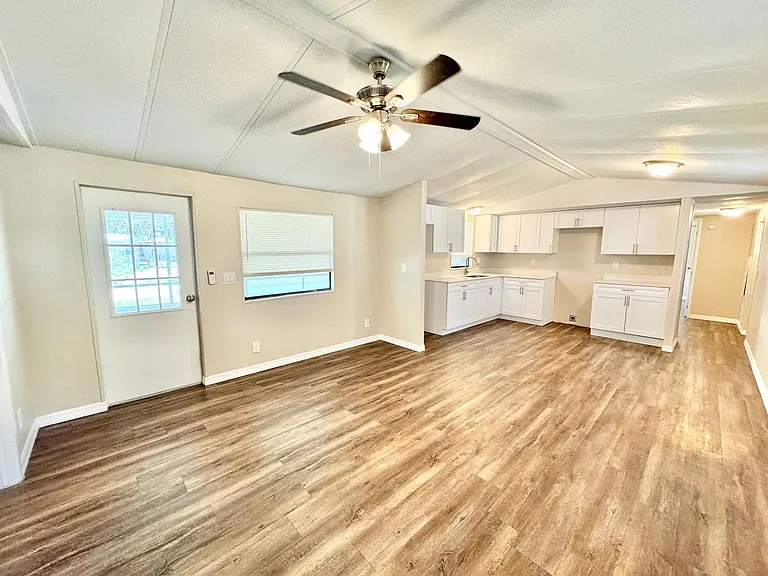 P (Henderson Creek - 1252 Henderson Creek Dr) — Photo 7
