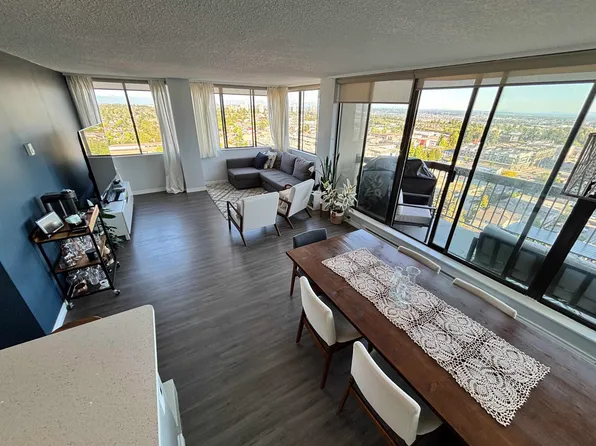 6540 Burlington Ave #1903, Burnaby, BC V5H 4G3