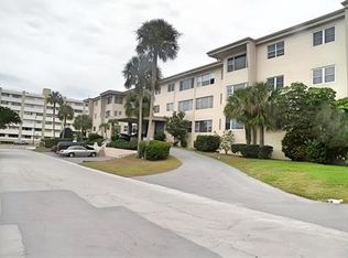 55 Harbor View Ln APT 107, Belleair Bluffs, FL 33770
