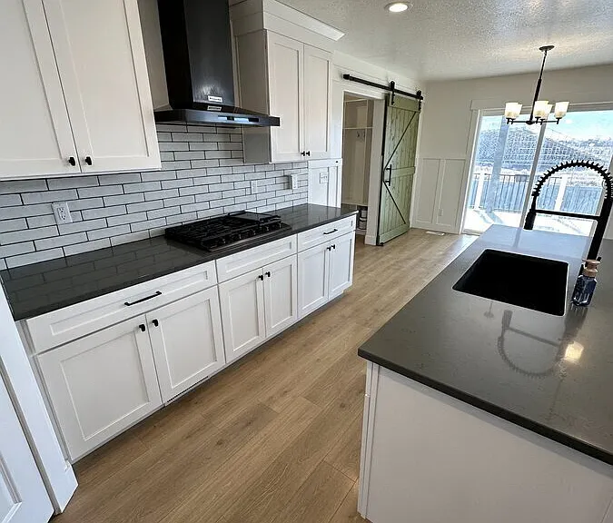 4554 N Mount Ellen St — Photo 6