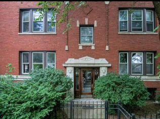805 W Belle Plaine Ave APT 203, Chicago, IL 60613