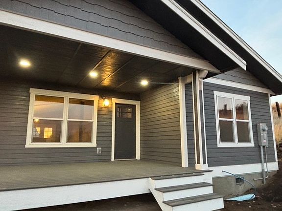2nd image of 501 W Alder St
