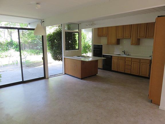 5th image of 2056 Ticonderoga Dr
