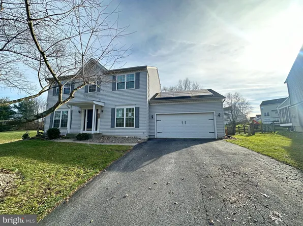 983 Wampler Ln, Westminster, MD 21158