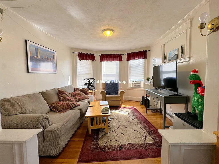 223 Summer St #3R — Photo 1