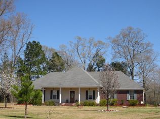 22 Yorktown Cv, Vicksburg, MS 39180