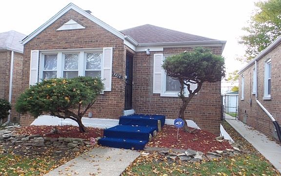 2nd image of 9810 S Maryland Ave