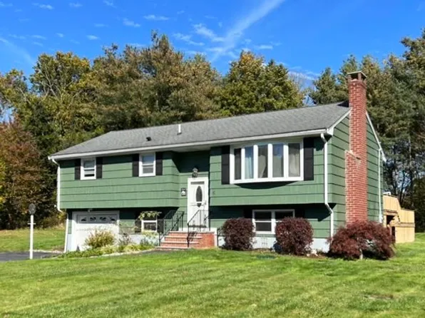 6 Tiffany Cir, West Bridgewater, MA 02379