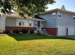 2971 25th Ave, Columbus, NE 68601