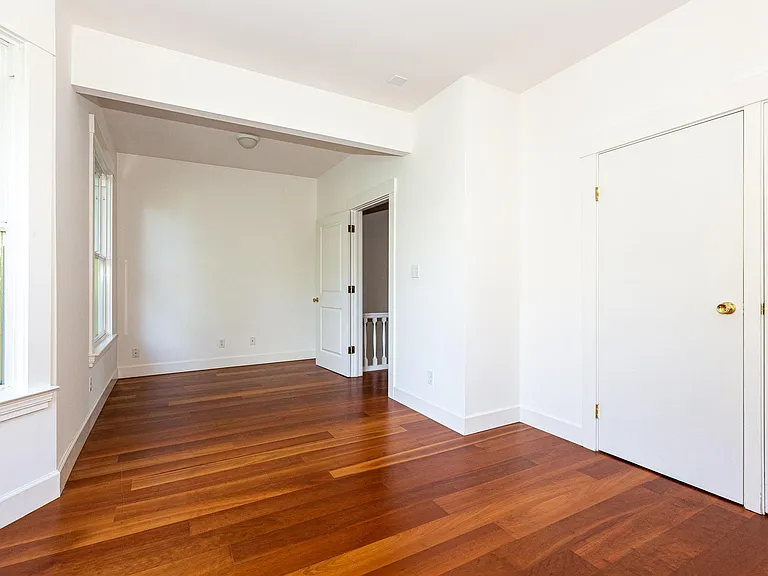 235 Downey St — Photo 3