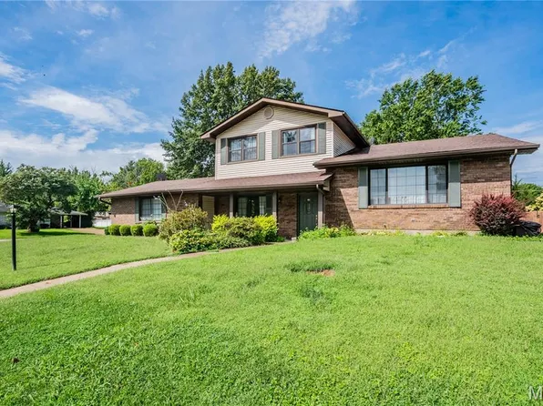 59 Stacy Dr, Fairview Heights, IL 62208