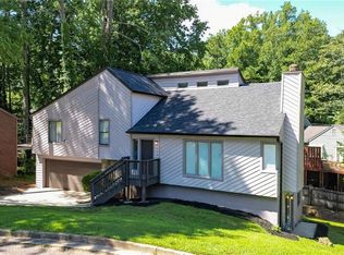 1019 Cedar Forest Ct, Stone Mountain, GA 30083