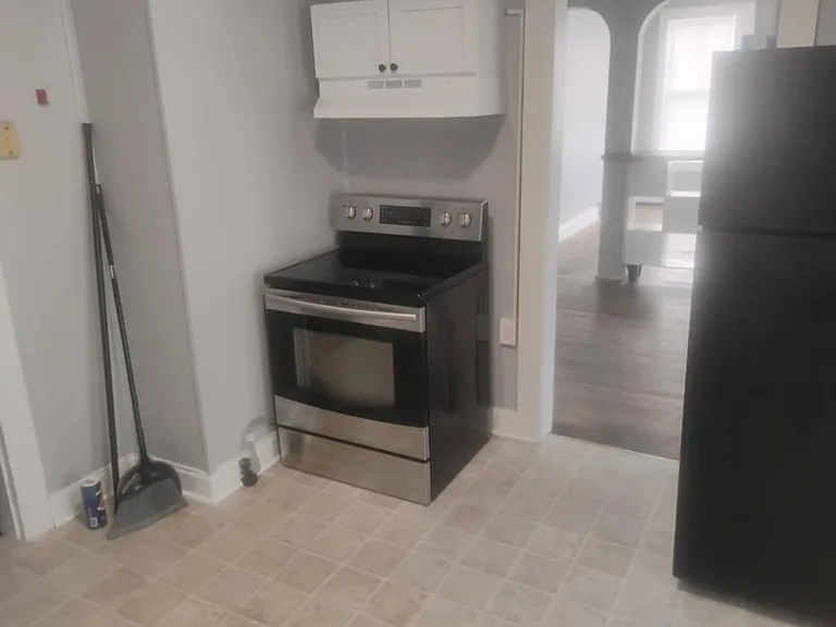 597 W Philadelphia St — Photo 9