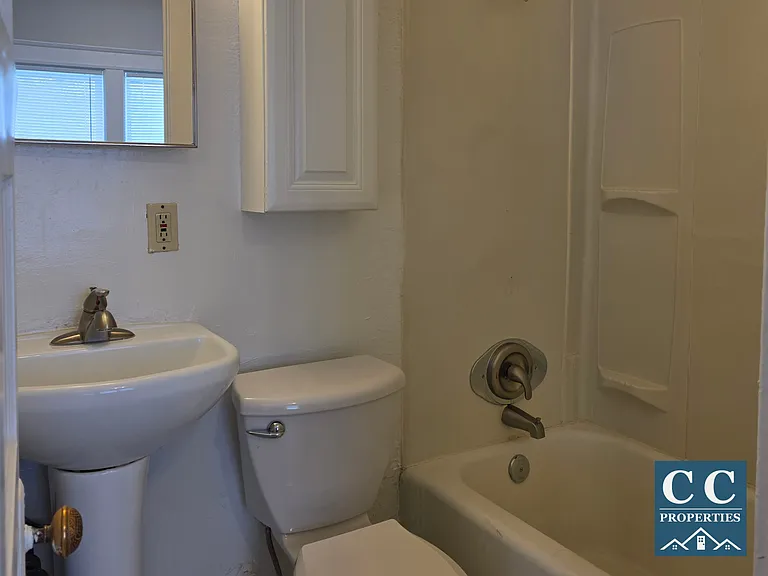 2100 S Newton St #2 — Photo 5