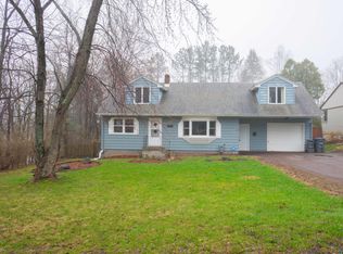 9512 Zimmerly Ave, Duluth, MN 55808