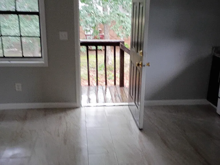 152 Forest Pl — Photo 5