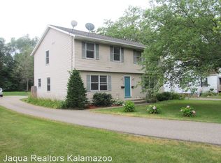 1118 Parchmount Ave, Parchment, MI