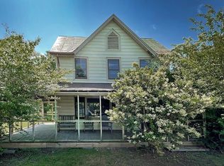 3956 Hales Point Rd, Farnham, VA 22460