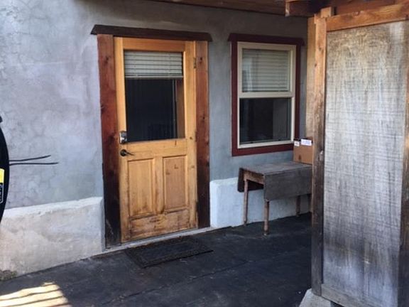 5th image of 3122 Haines St