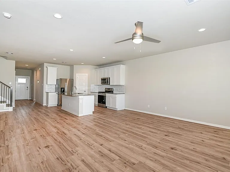 18614 Georgina Lily Ln — Photo 2